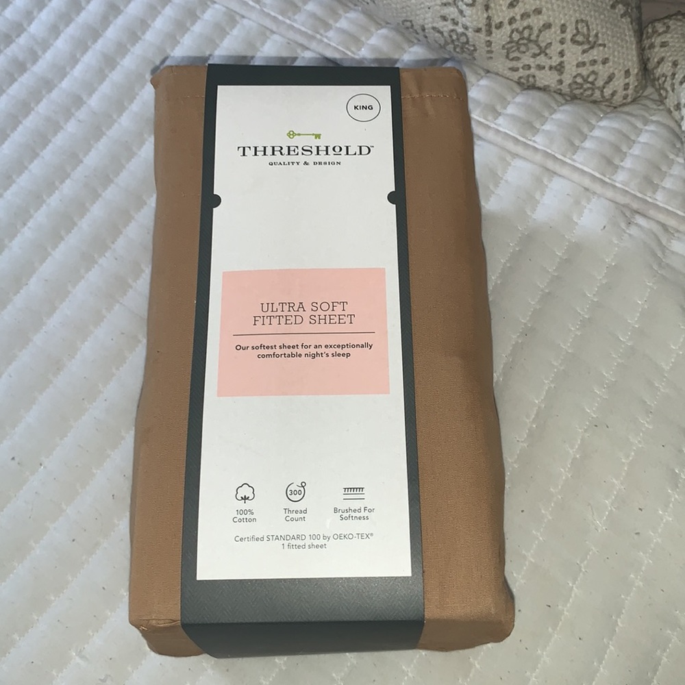 THRESHOLD Ulta Soft Fitted Sheet King